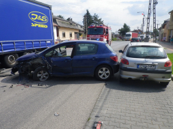 Műszaki mentéseknél Nyergesújfalu hivatásos tűzoltói