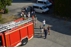 Gyerekzsivaj a Tatabányai tűzoltóknál