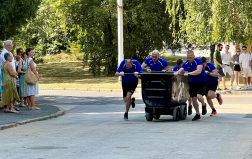 Ismét csillét toltak a tűzoltók a Bányásznapon - Tatabánya