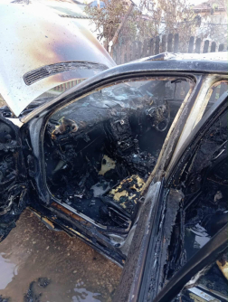 Kigyulladt egy autó Tatabányán