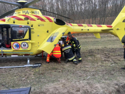 Szikláról lezuhant futón segítettek