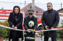 Megújult a nyergesújfalui tűzoltó emlékmű