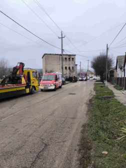 Kisodródott egy gépkocsi Sárisápon