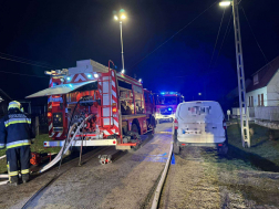 Kigyulladt egy családi ház Kocson