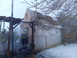 Műhely égett Komáromban