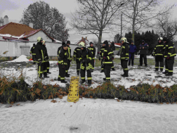 Gyakorolták a jégről mentést