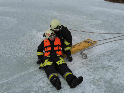 Gyakorolták a jégről mentést