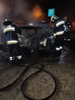 Kigyulladt egy autó a hétvégén