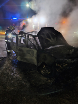 Kigyulladt egy autó a hétvégén