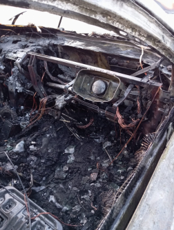 Autótűzhöz vonultak a tűzoltók