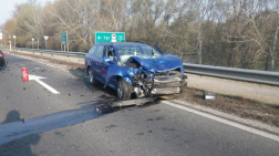 Összeütközött két személygépkocsi Táton