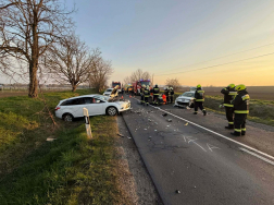 Súlyos baleset Oroszlány és Környe között
