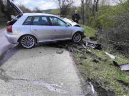 Összeütközött két személyautó Úny közelében