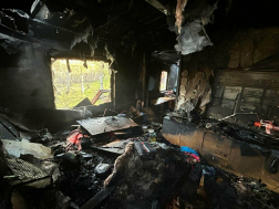 Teljes terjedelmében égett egy ház Oroszlányban