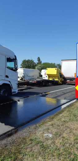Öt gépjármű ütközött az autópályán