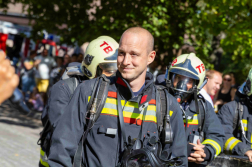 Csilletoló verseny Tatabányán