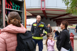 Kéklámpás napon a tatabányai tűzoltók